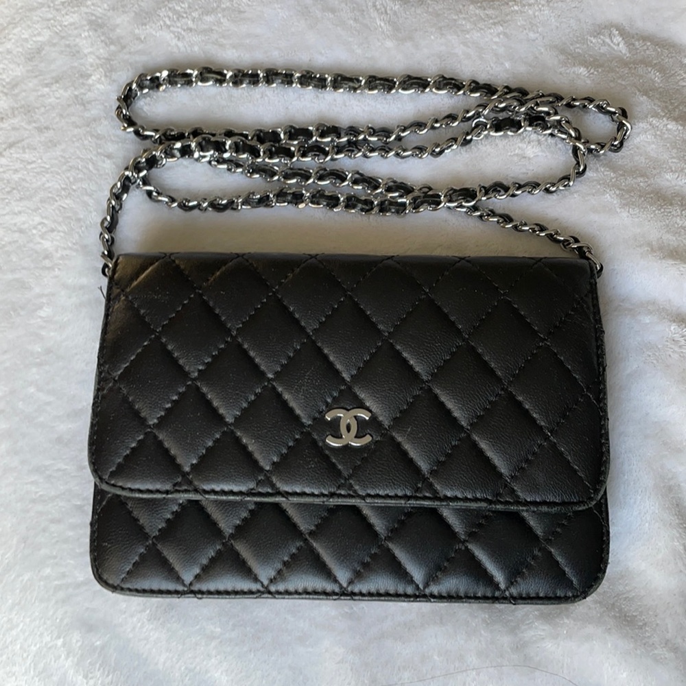 Chanel wallet chain